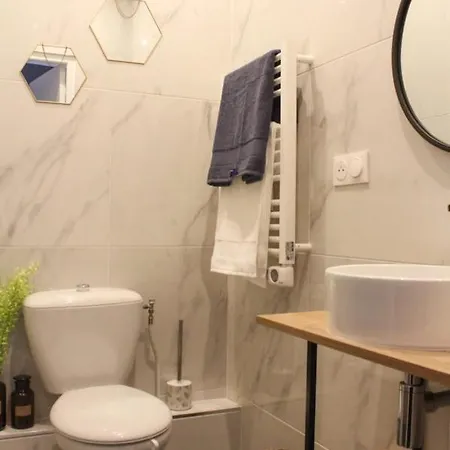 New Apt Near The Champ De Mars *